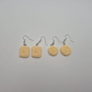 Cream Noodle Earrings Set